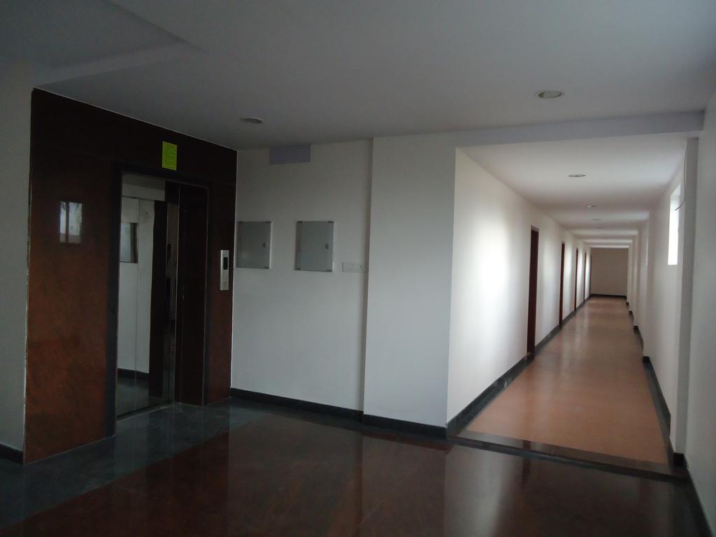 Pleasant Inn Пондичери Екстериор снимка