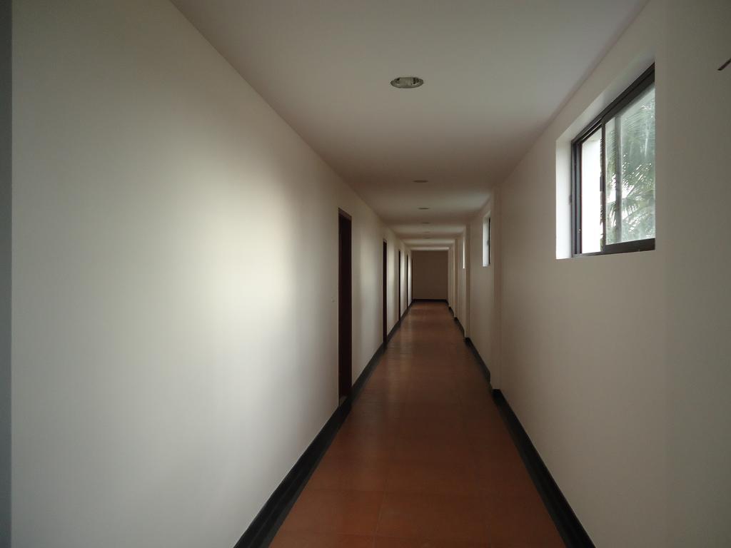 Pleasant Inn Пондичери Екстериор снимка
