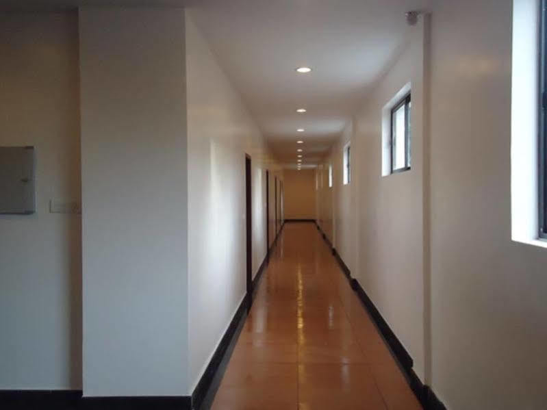 Pleasant Inn Пондичери Екстериор снимка